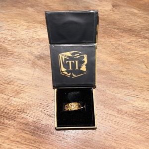 TRISTEN IKAIKA ring